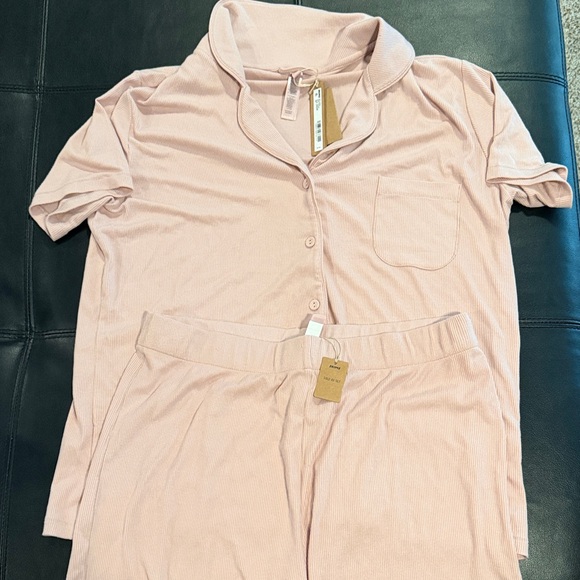 SKIMS Other - Skims Soft Lounge Short Sleep Set  SZ Large  Color-Morganite